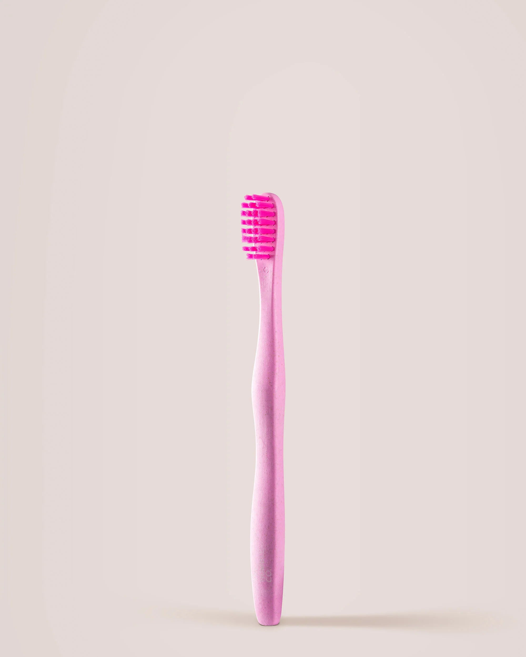 The Humble Co. vaikiškas dantų šepetėlis (augalinės kilmės)